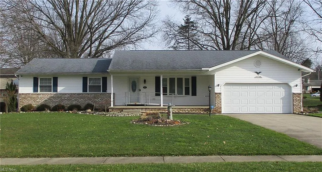 3297 Cherrywood St photo 1