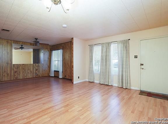 5th image of 339 W Palfrey St