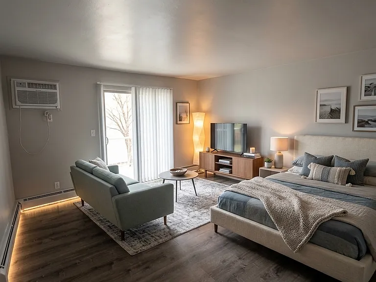 Juniper Square — Photo 16