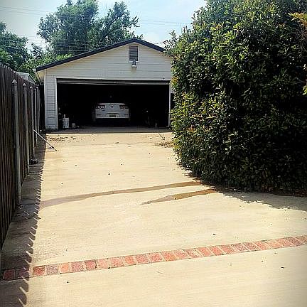 Driveway to Garage