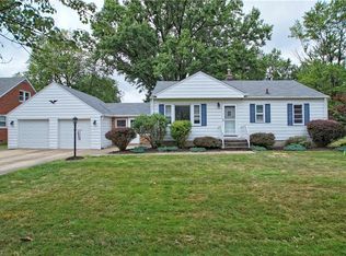 6460 Fernhurst Ave, Parma Heights, OH 44130
