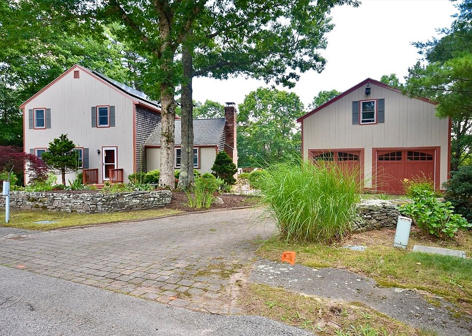 1st image of 5 Windy Hill Dr
