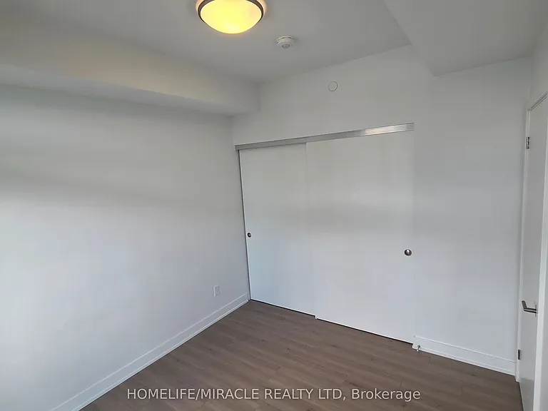 25 Wellington St S #3008 — Photo 20