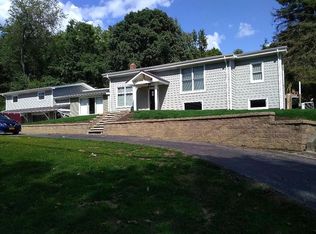 410 Camp Meeting Rd, Sewickley, PA 15143