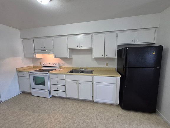 5th image of 2800 S 1st Ave #A