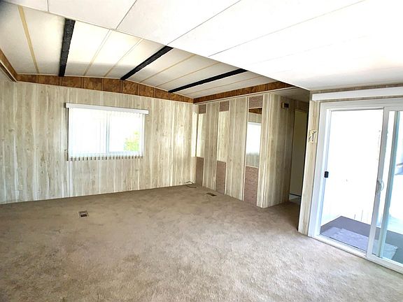 5th image of 1830 E Yosemite Ave #236