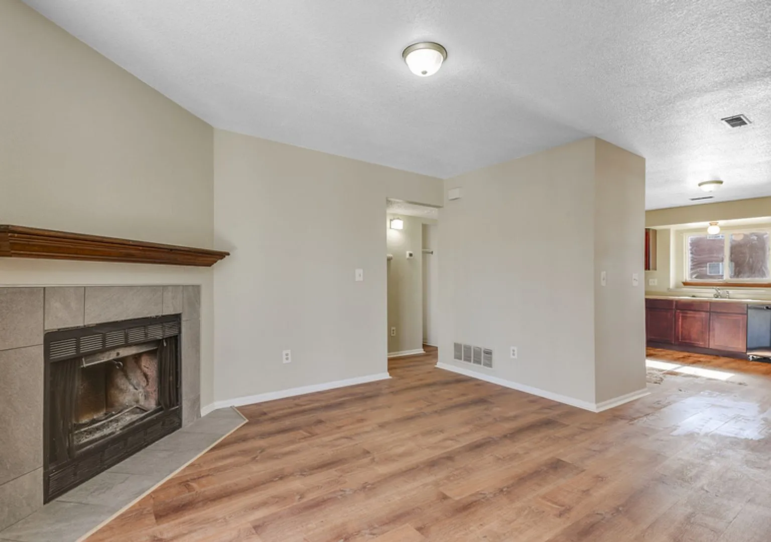 2BD/1BA in Park Hill Neighborhood! — Photo 1