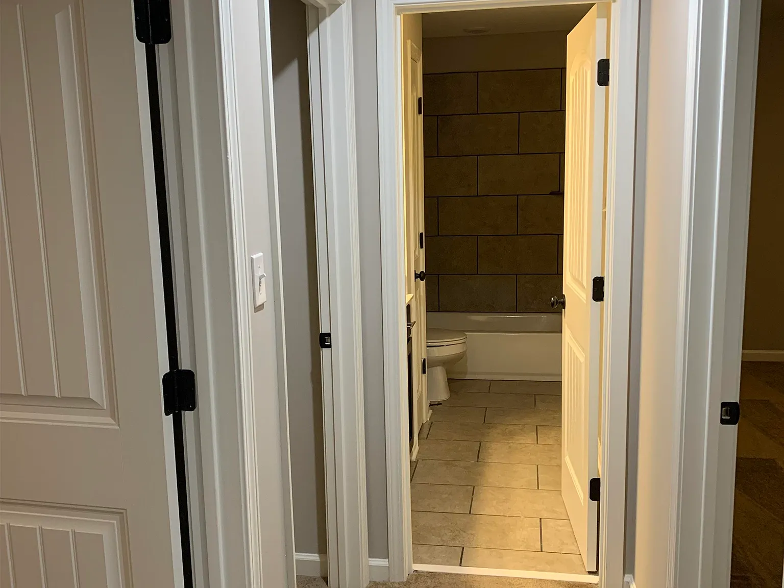 4 bed, 2.5 bath, 1778 sqft, $2,400 — Photo 2