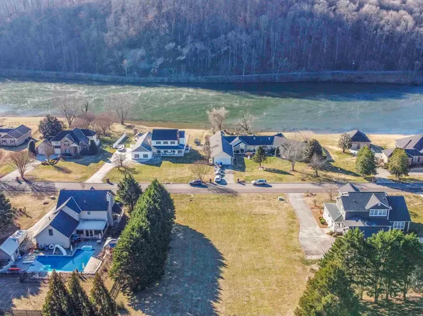 Mariner Point Dr, Clinton, TN 37716