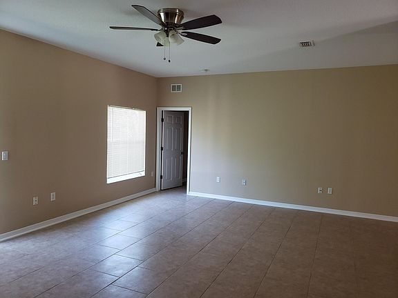 4th image of 48 Whispering Pine Dr