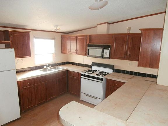 2nd image of 4 Adios Ln