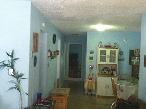 5th image of 2065 Seward Ave