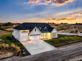 7071 Loggers Loop Rd, Star, ID 83669