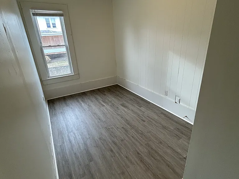 1080 Wilson Ave #1082-1/2 — Photo 7