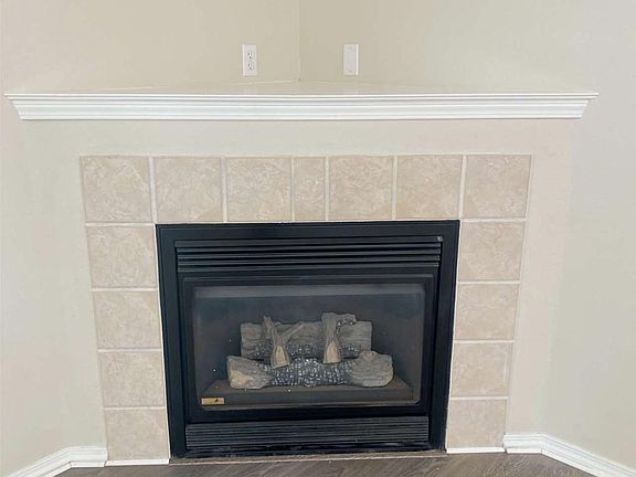4th image of 4199 SE Walnut Ct