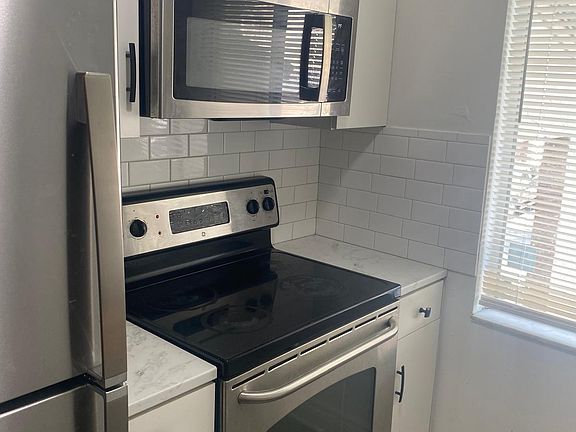 3rd image of 7607 Abbey Ln APT D