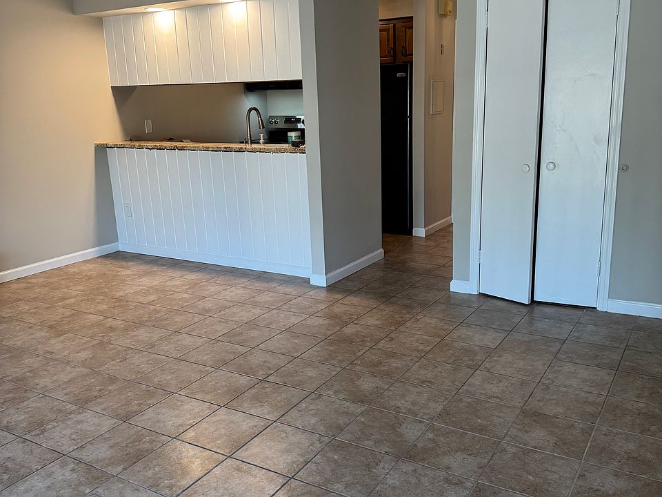 1st image of 17 Danbury Rd Suite 5