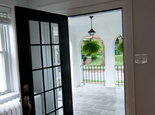 31 Wellington Rd, Ardmore, PA 19003