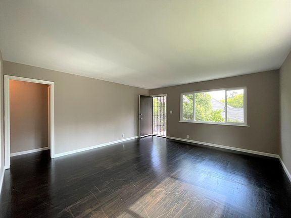 4th image of 430 N El Molino Ave #B