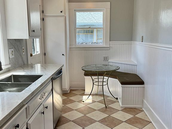 5th image of 521 Molino Ave