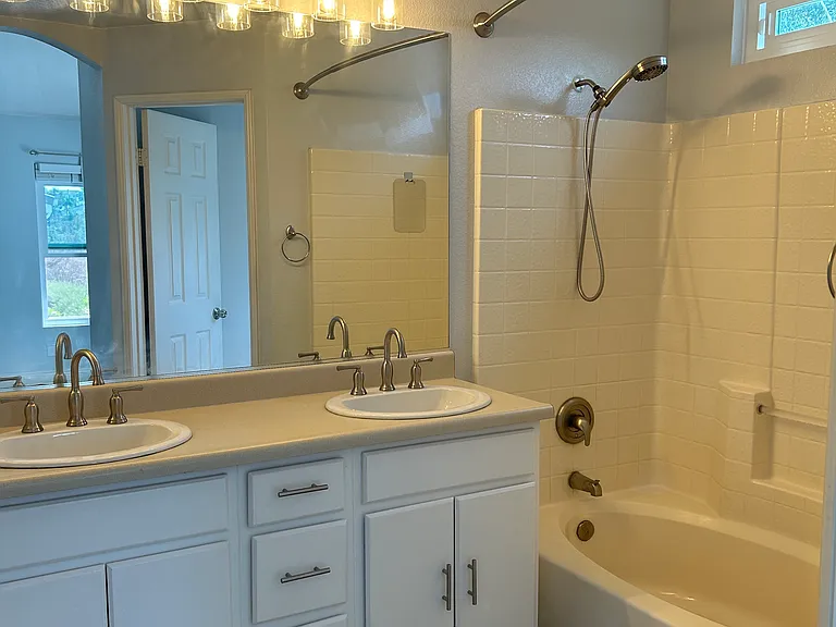 1217 Gonzales Way — Photo 9