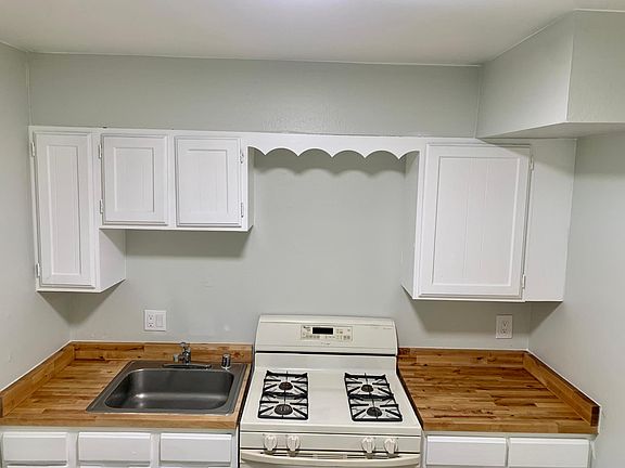 4th image of 3934 Torsby Pl