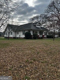 2nd image of 1006 Ridge Rd