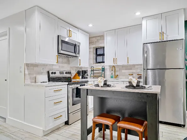 1718 SW 11th St #2, Miami, FL 33135