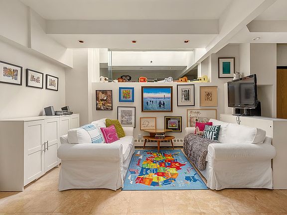 4th image of 88 Jane St APT 1W