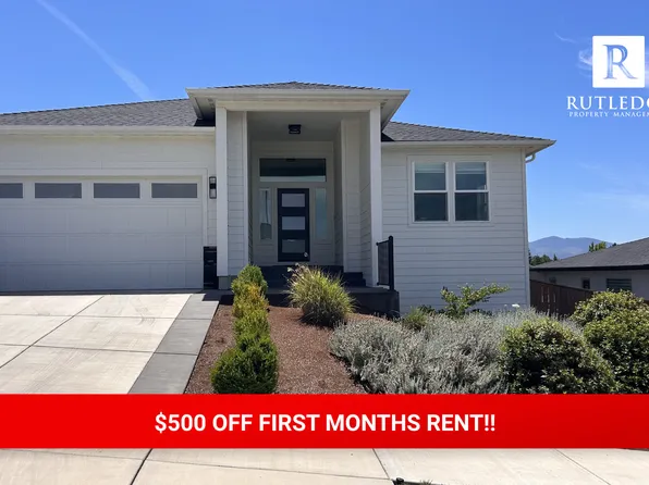 3282 Sky Way, Medford, OR 97504