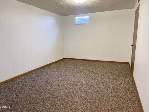 bismarck-north-dakota-447600754 picture