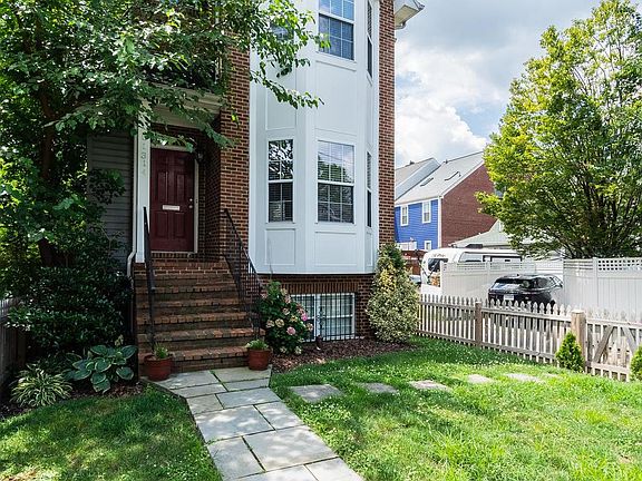 3rd image of 1314 Wythe St