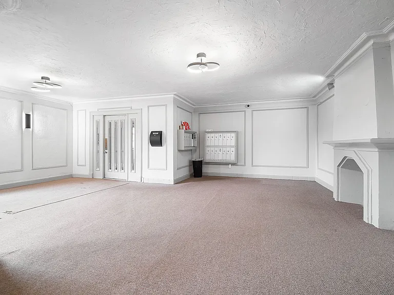 Middlehurst Apartments — Photo 17