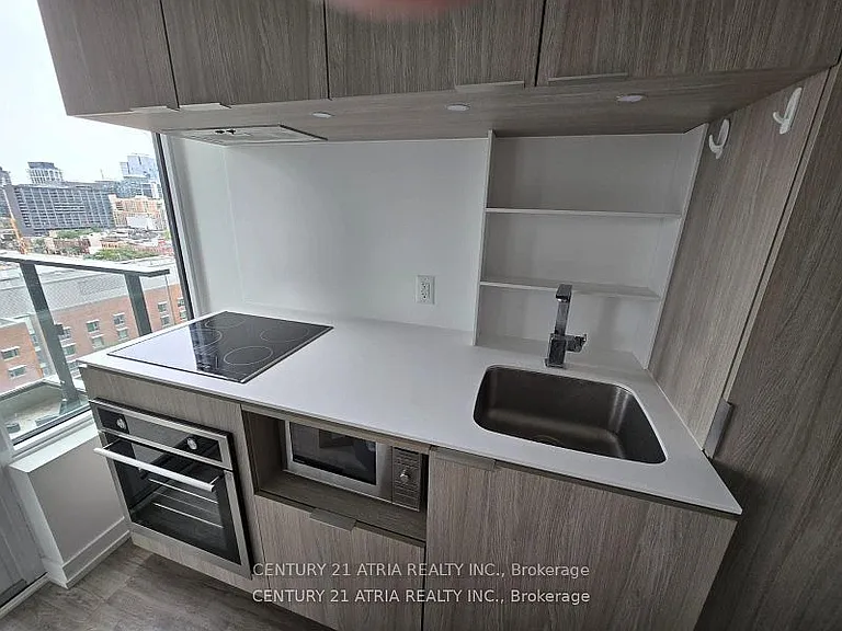 77 Shuter St #1607 — Photo 2