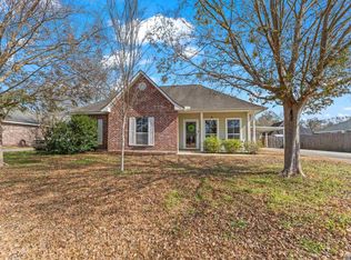 11328 Shelly St, Saint Amant, LA 70774