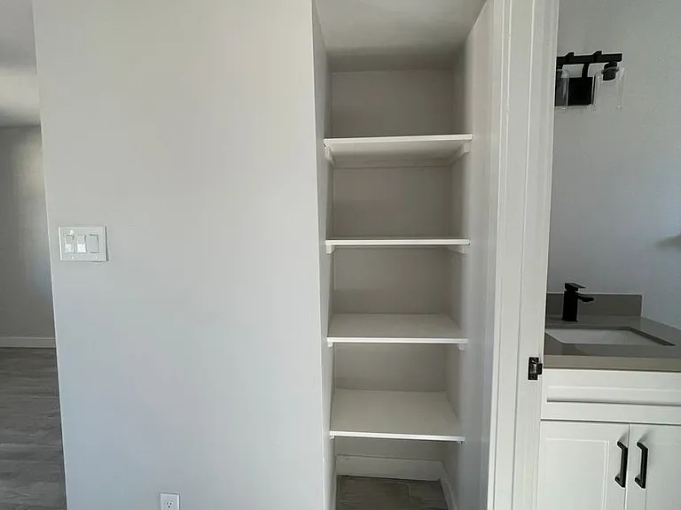 Charming 1 bed 1 bath in great location! — Photo 49