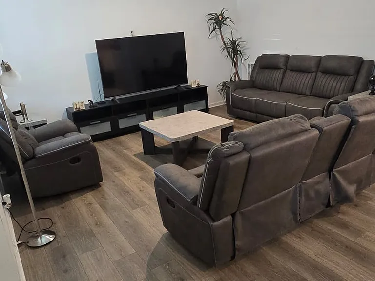 2585 Lamar Dr — Photo 10
