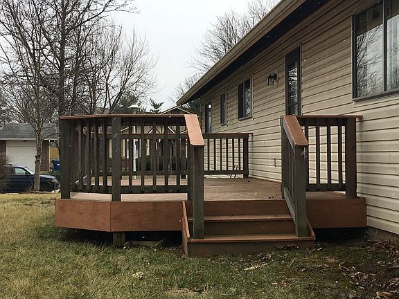 3rd image of 1105 Borden Dr