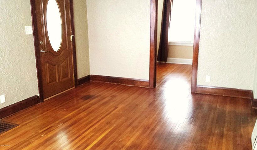 2nd image of 603 11th Ave SE