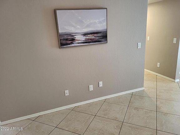 3rd image of 2609 W Canyon Crest Cir