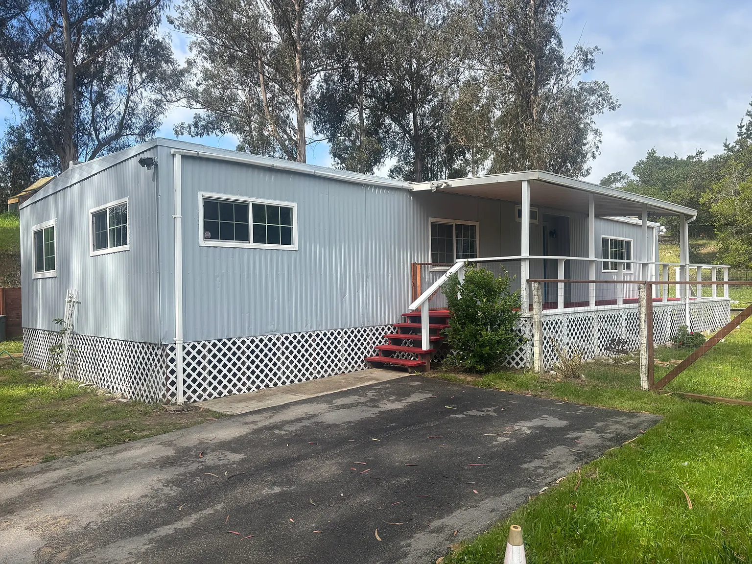 3 bed, 1200 sqft, $3,500 — Photo 2