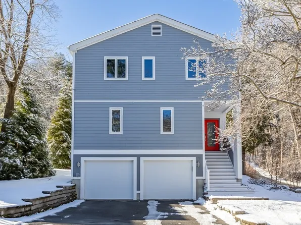 27 Old Rd, Weston, MA 02493