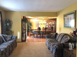 1237 Three Forks Dr S, Westerville, OH 43081