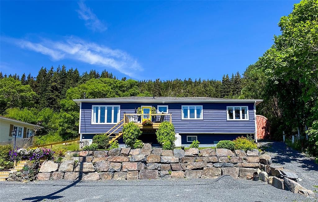 4 Main St, Clarke's Beach, NL A0A 1K0 Zillow