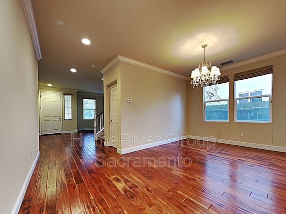 3rd image of 6009 Ventura Way