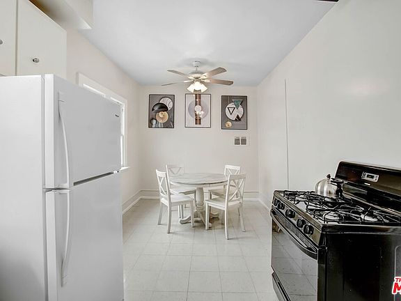 2nd image of 442 N Orange Grove Ave #444-1/2