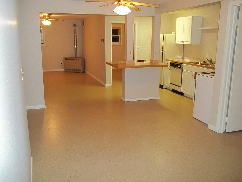 215 State Ave S Crystal Lake IA Zillow