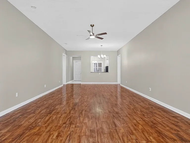 37 Harbour Isle Dr E #106 — Photo 14