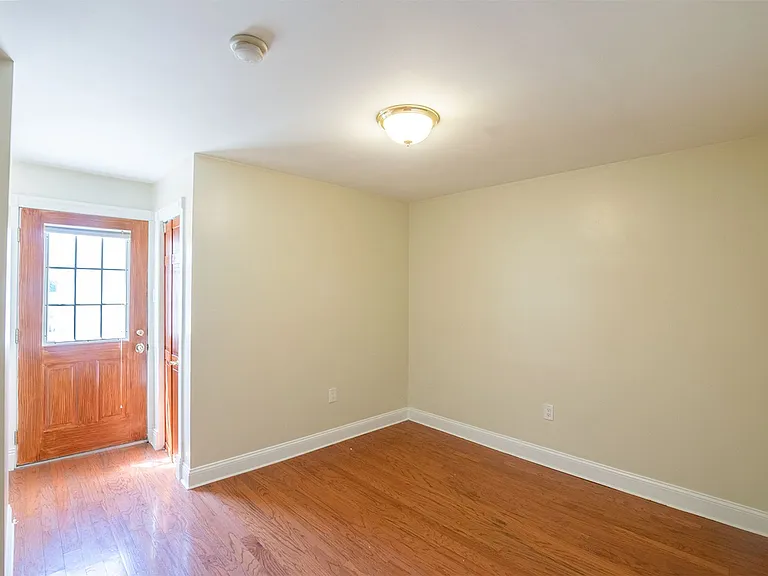 1124 E Passyunk Ave — Photo 10