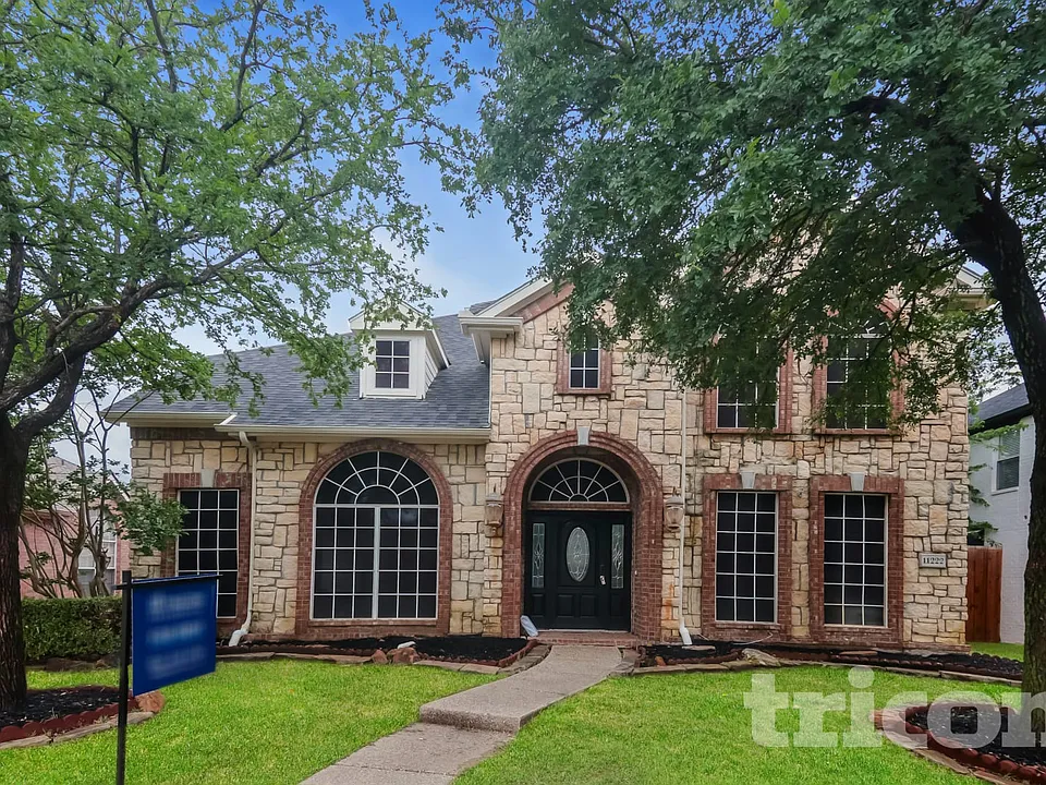 11222 Raveneaux Dr